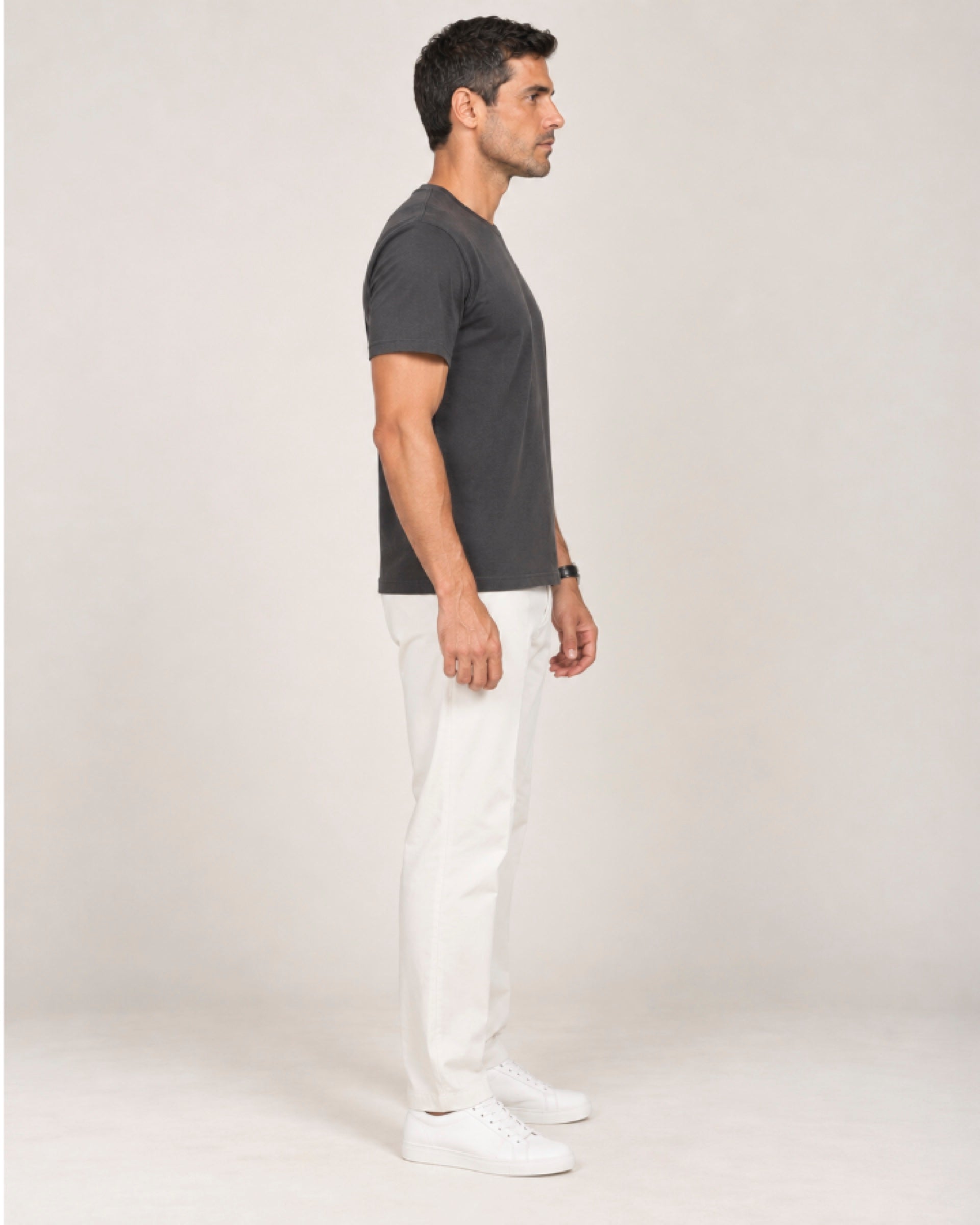 Camiseta Clássica Pré-Lavada de Algodão Premium Grafite