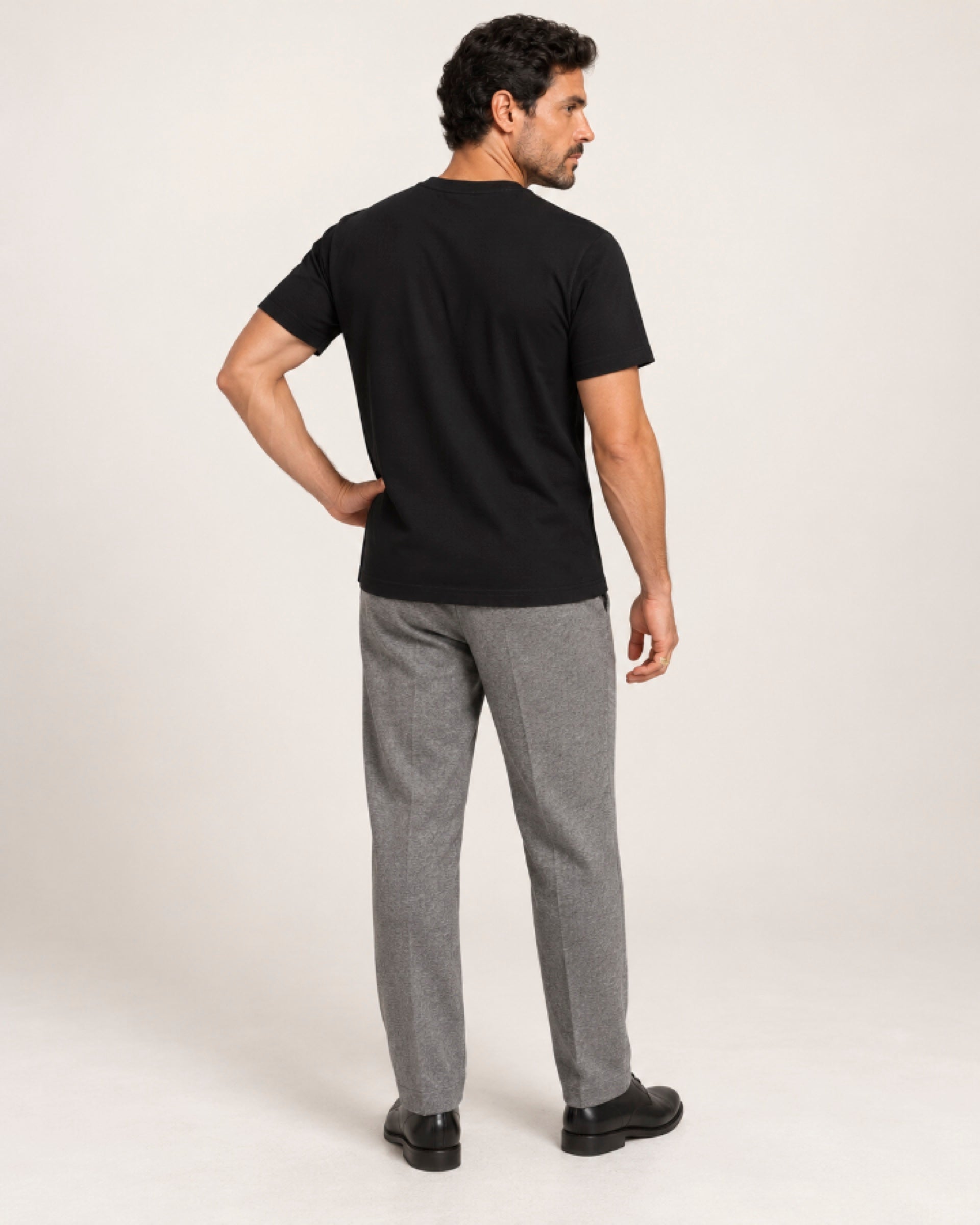 Camiseta Clássica Pré-Lavada de Algodão Premium Preto