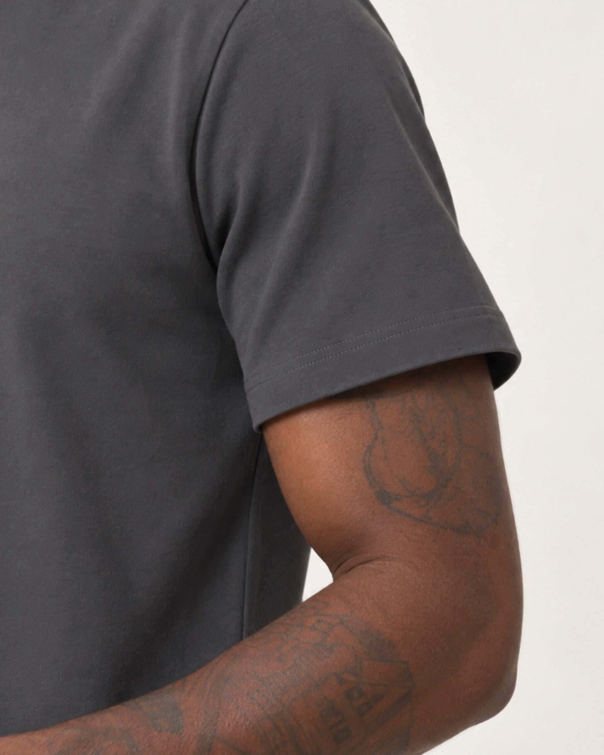 Camiseta Bossa Suedine Grafite